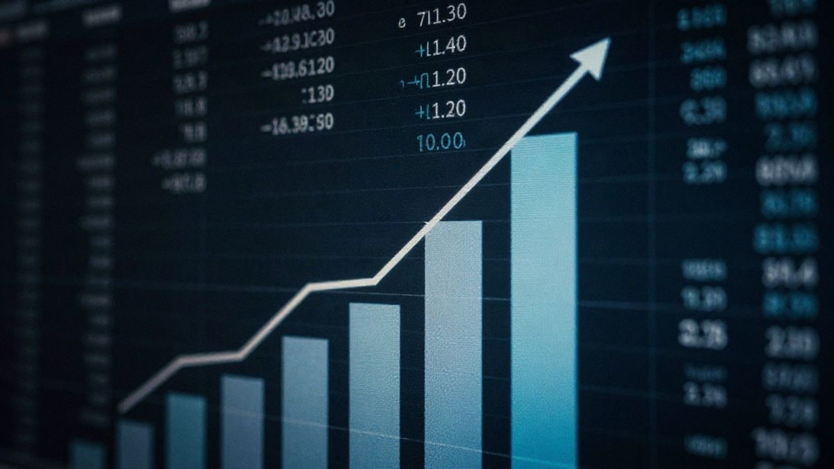 Illustrative image: financial market chart showing rising interest rate trends, no people or logos.
